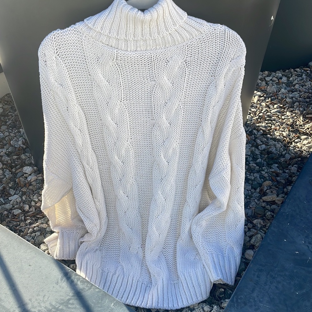 38. Women's Cream Sweater Oversized Cable Turtleneck Slouchy - Picture 5 of 5